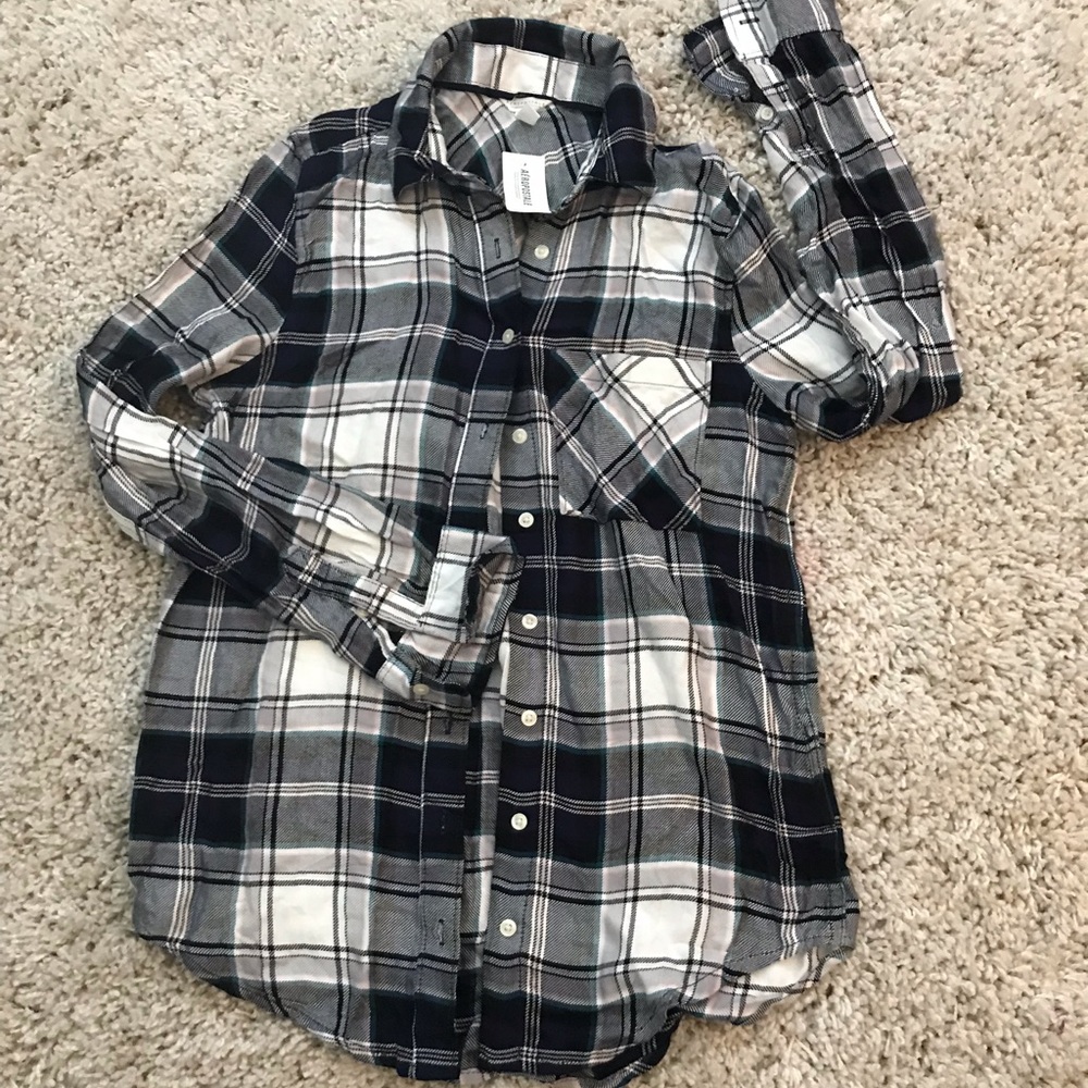 Long sleeve plaid top